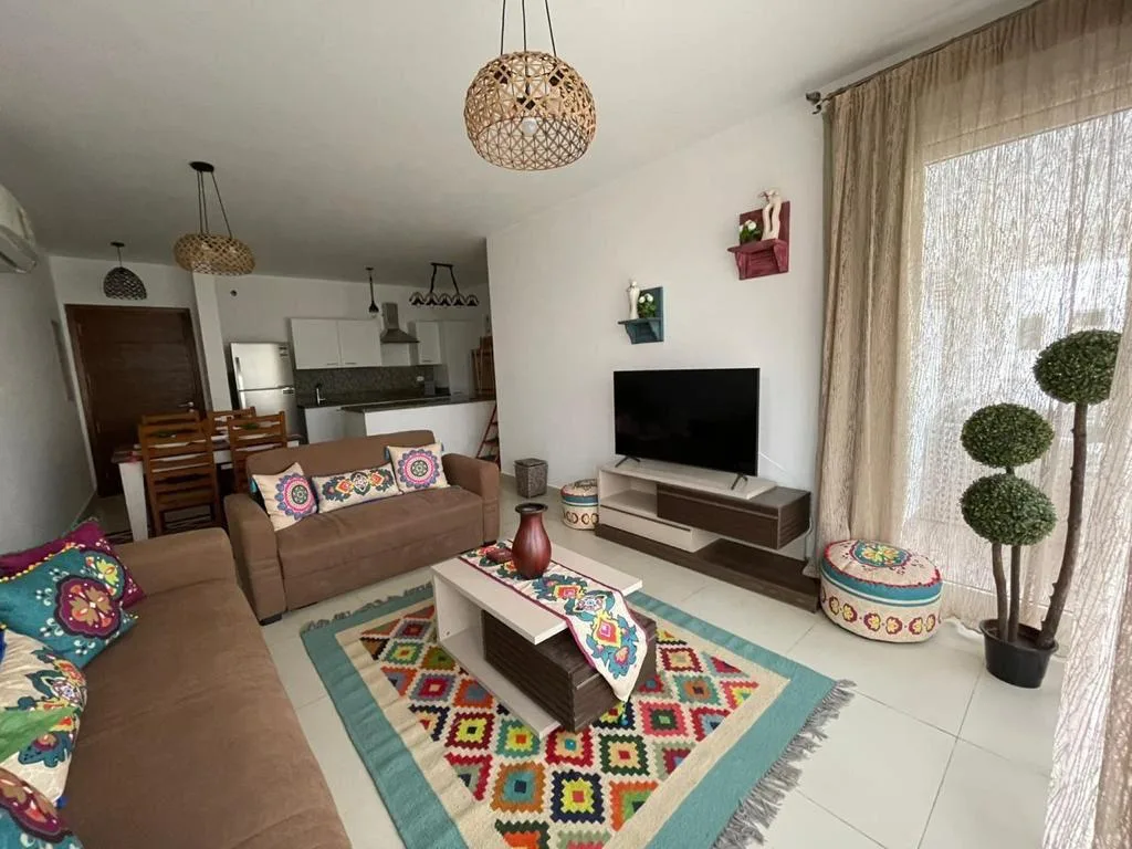 E01-G08 Beachtown 2 Bedroom Apartment — photo 3