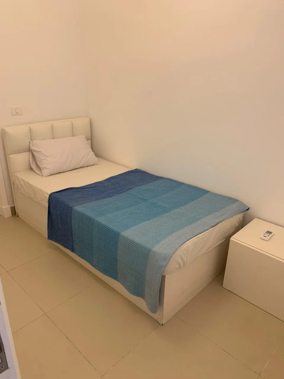 E02-G05 Beachtown 2 Bedroom + Maid's Room Apartment — photo 3