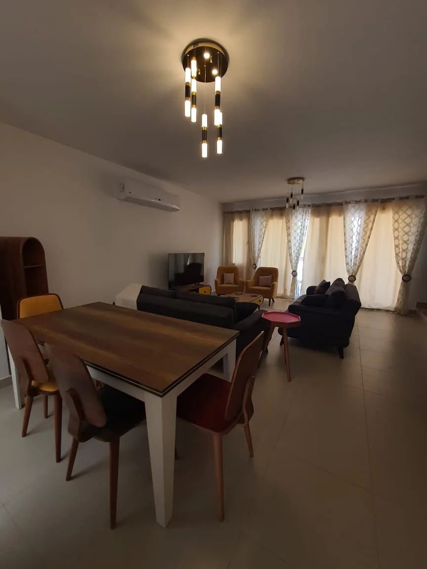 E05 Beachtown 4 Bedroom + Maid's Room Townvilla — photo 2