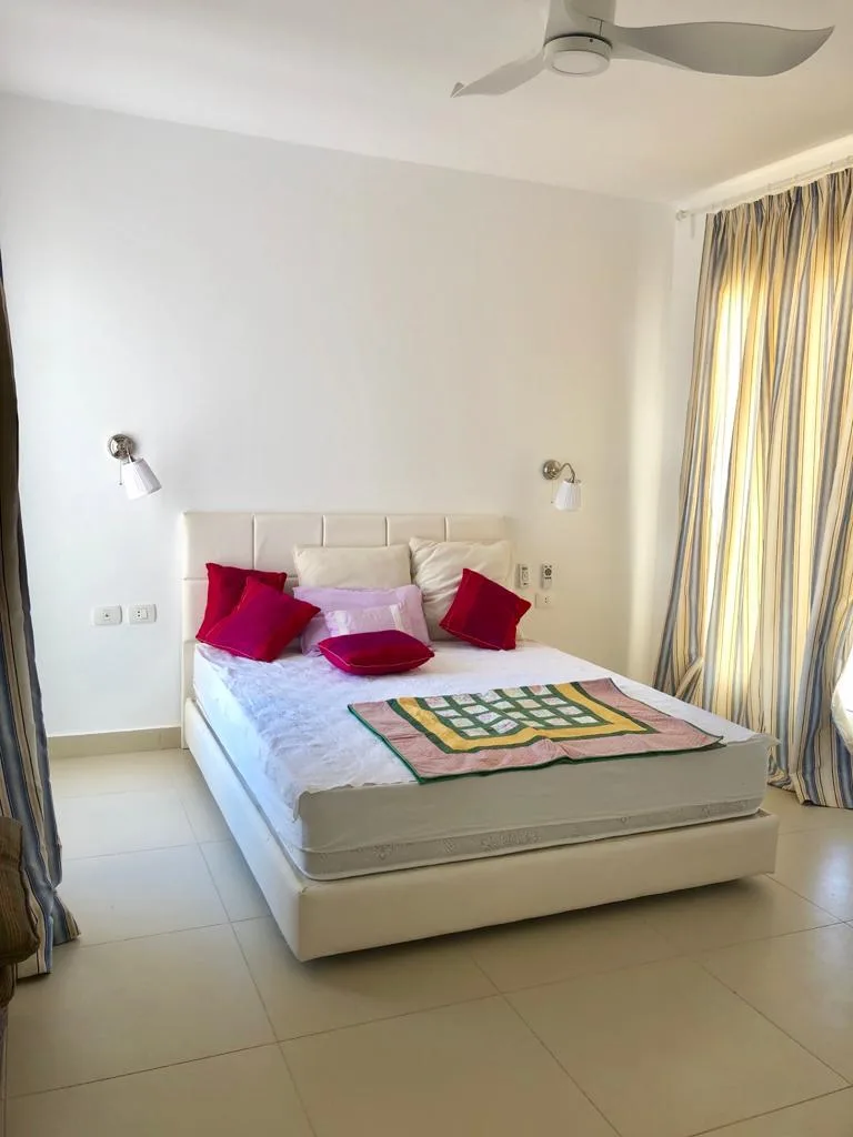 E32-F Residences 3 Bedroom + Maid's Room Chalet — photo 4