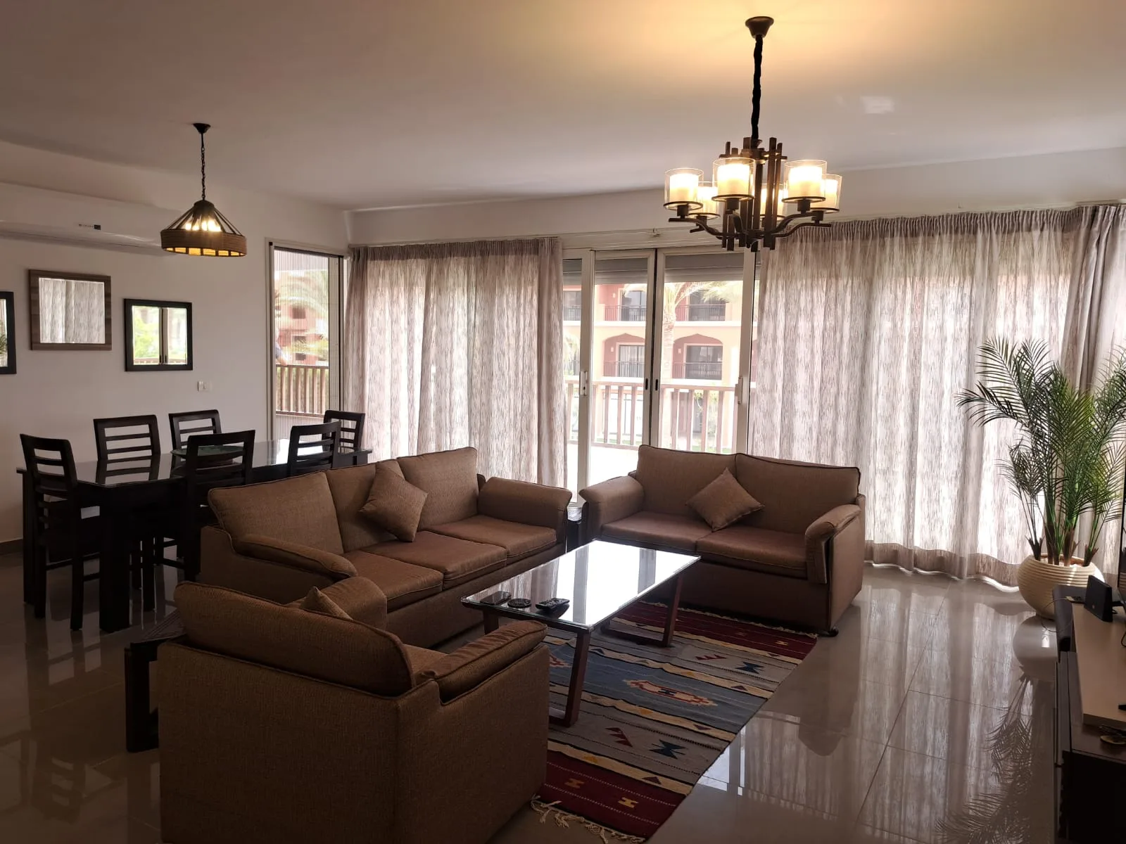 F02-F01 Beachtown 2 Bedrooms + Maid's Room Apartment — photo 2
