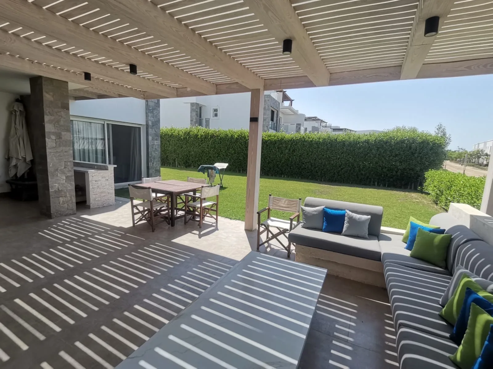 F09-G Residence 3 Bedrooms Chalet + Maid's Room with Pool — photo 4