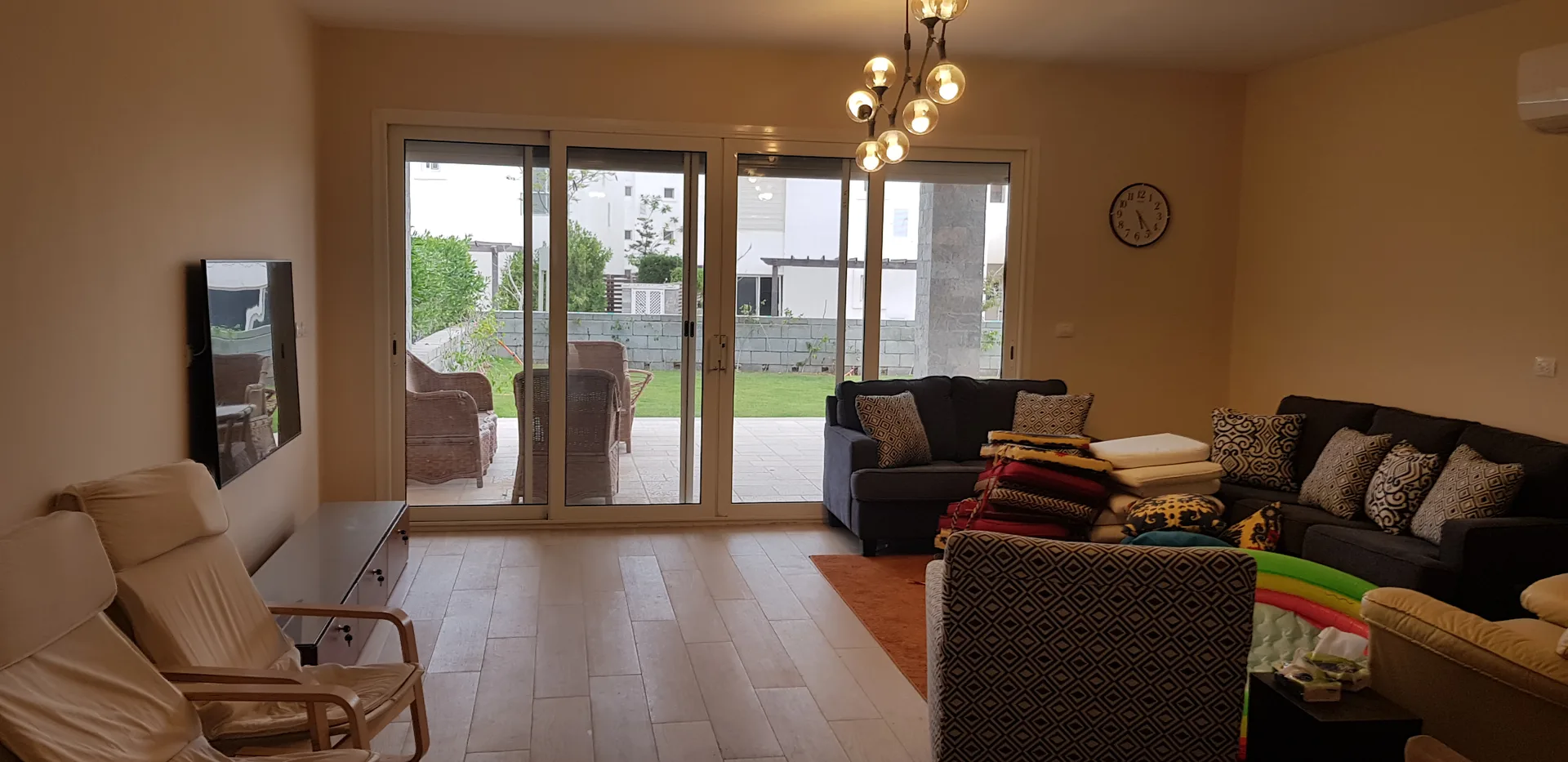 F10-G Residences 3 Bedroom + Maid's Room Chalet — photo 3