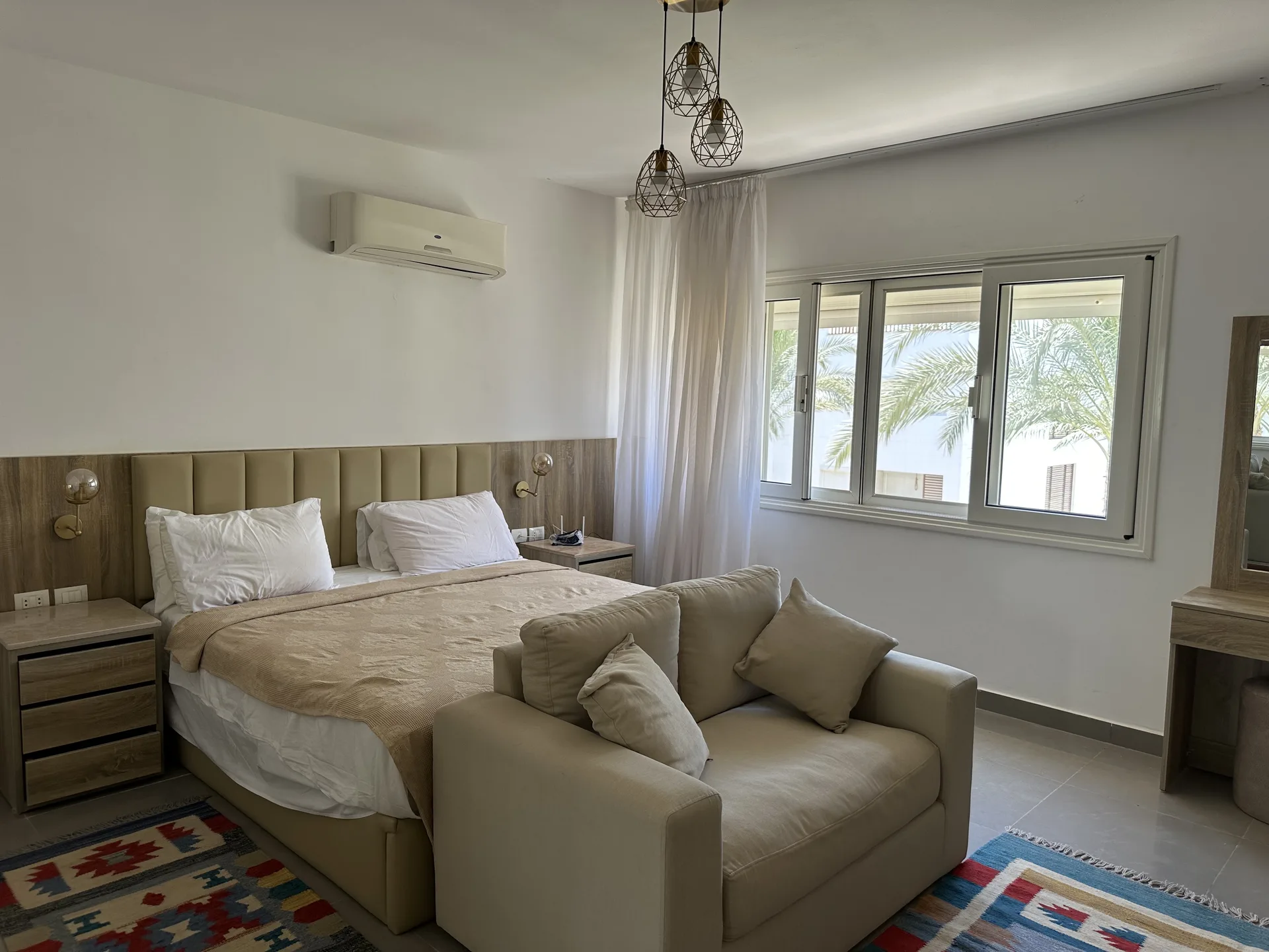 F11 Beachtown 4 Bedroom + Maid's Room Townvilla — photo 5