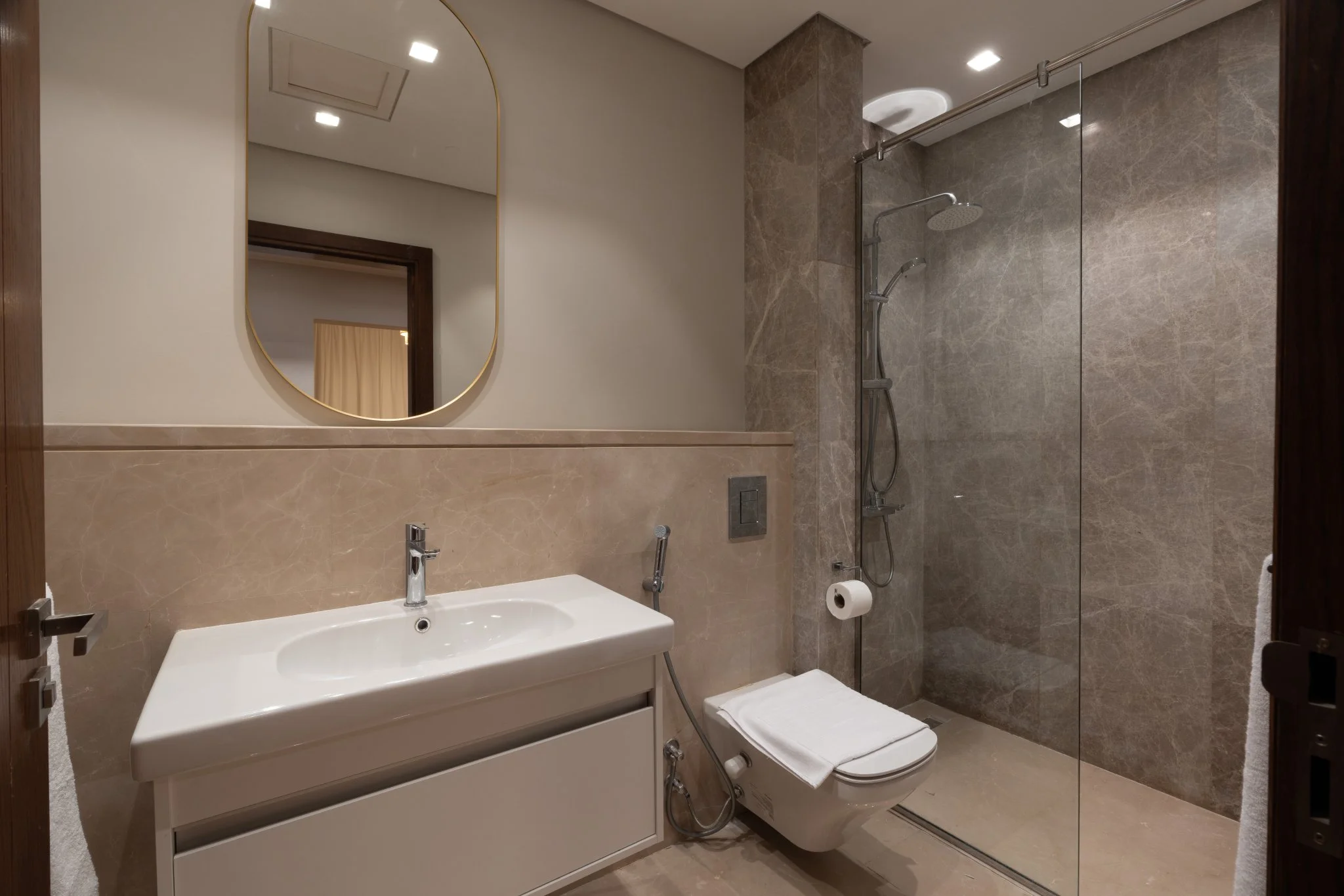 Sh. Zayed · Aeon 1BR w/ Balcony — photo 3