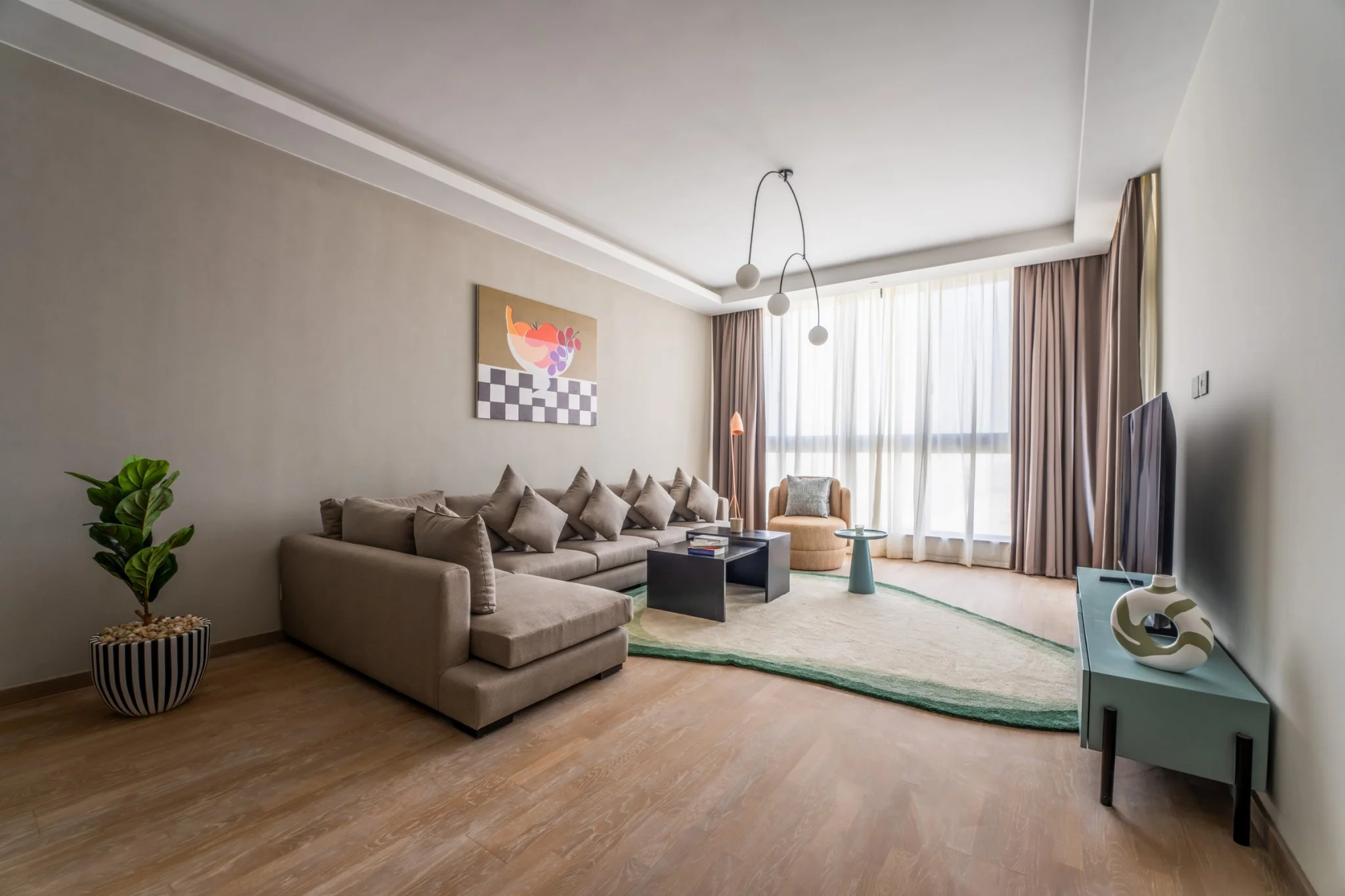 Sh. Zayed Aeon Towers 3BR Garden View — photo 3