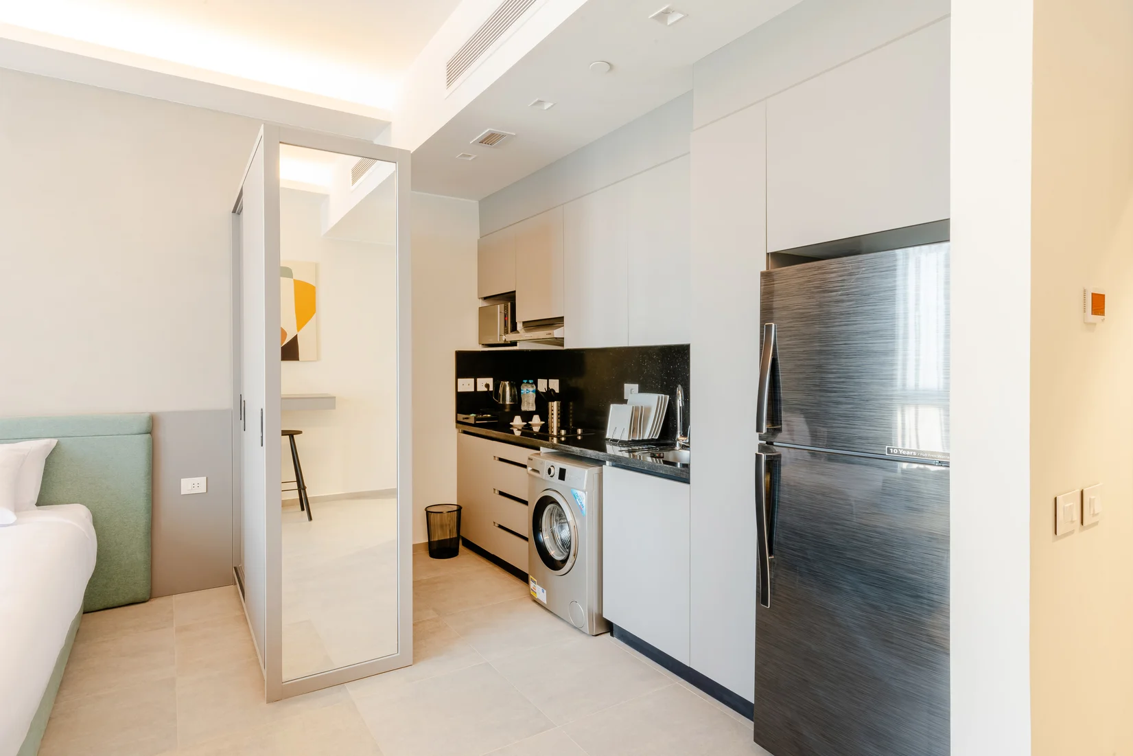 ShZayed Aeon Towers Studio w/Kitchen — photo 3