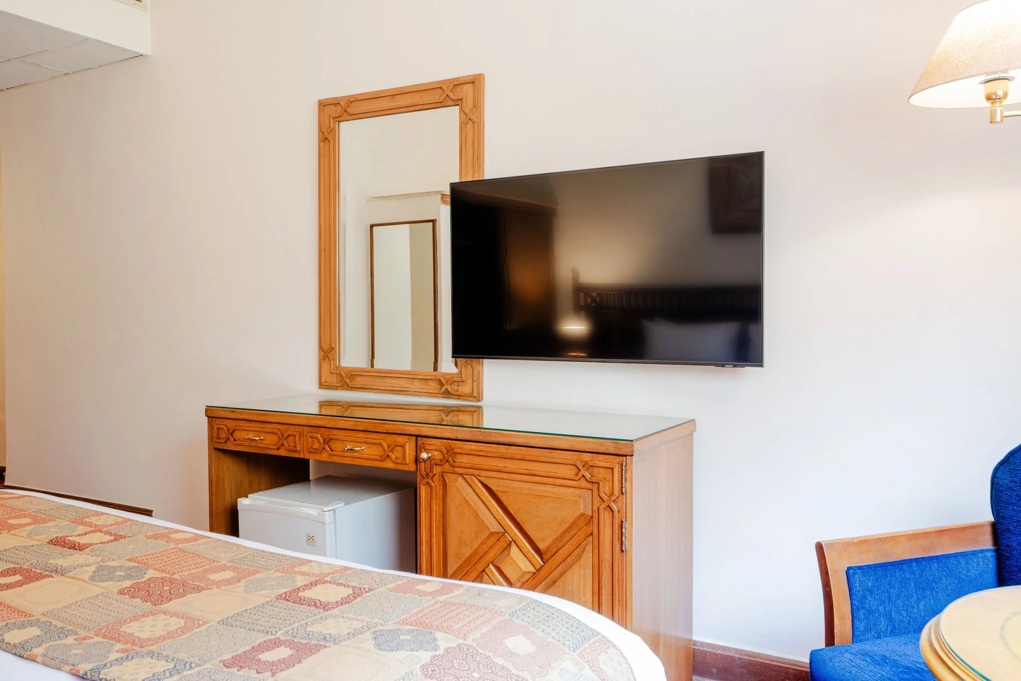 Standard triple room king bed and 2 Twin bed — photo 6