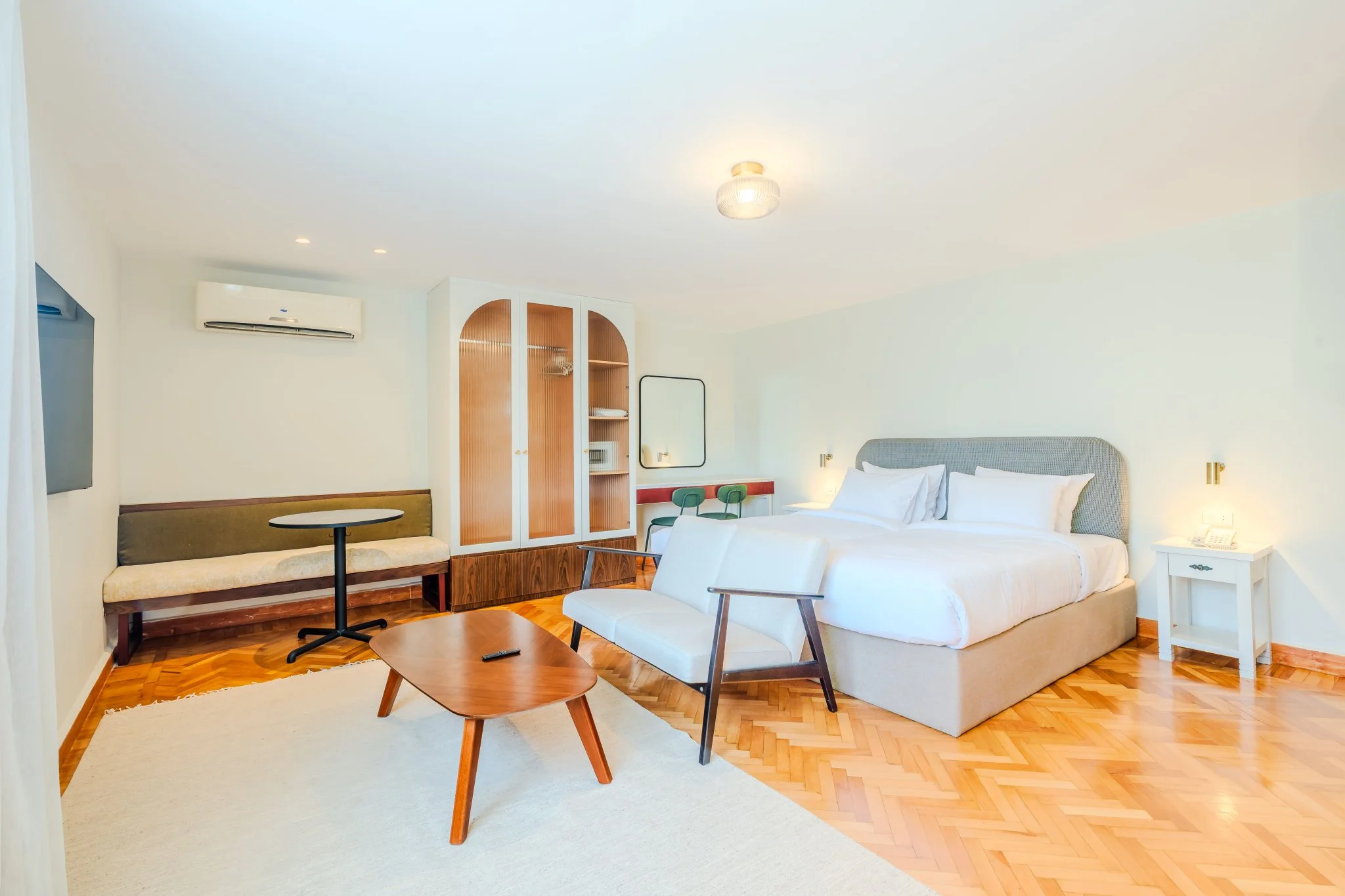 Suite With Balcony In a Boutique Hotel With Breakfast, photo 8