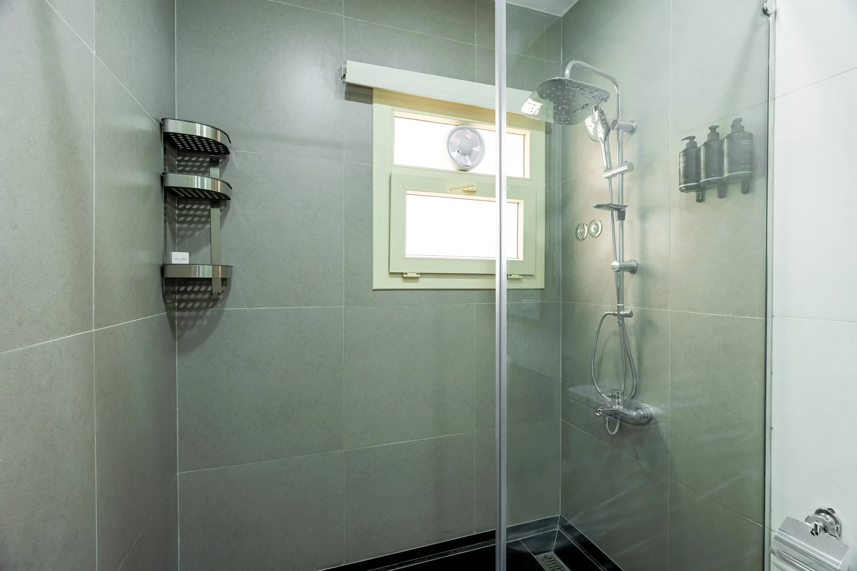 Two Bedroom Apartment Nile View Near Ramses Hilton Hotel, photo 7