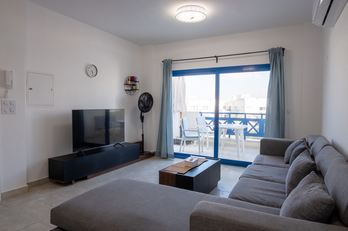 1BR PoolView | Greek Marassi — photo 4