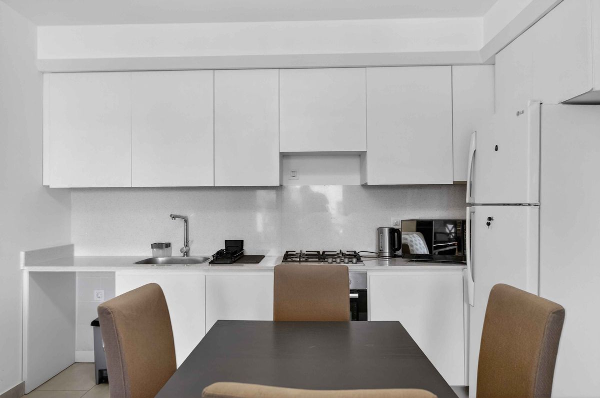 1BR · Greek Village — photo 4