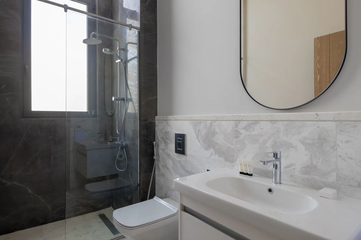 6 October · Aeon 2BR w/ Garden — photo 4