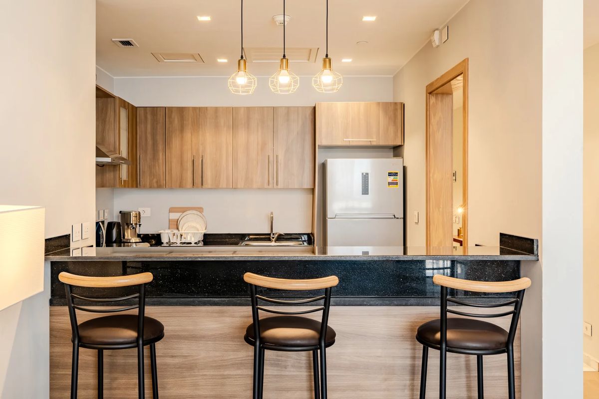 Sh. Zayed · Aeon Towers 2BR w/ Kitchen — photo 4