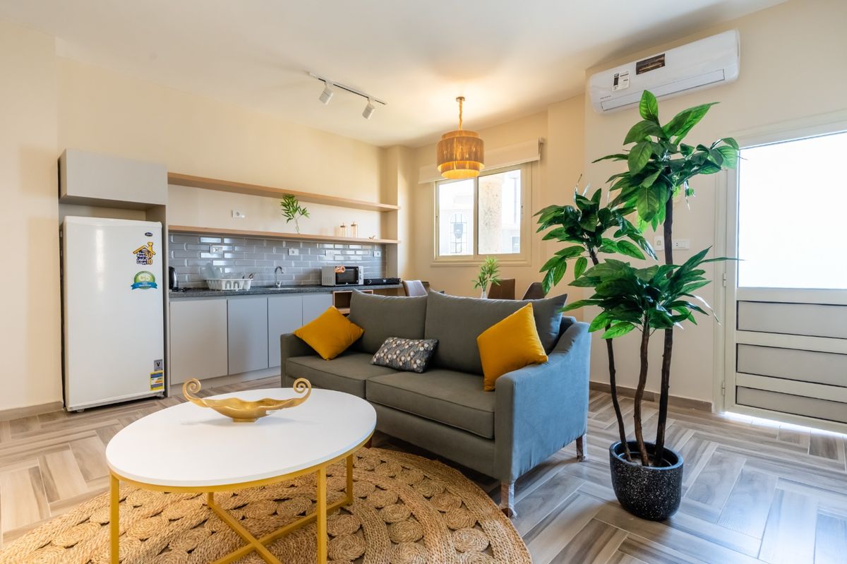 Spacious 1BR Near Arkan Plaza - 10 — photo 3