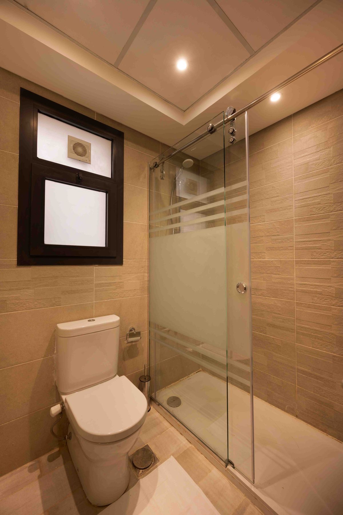 Comfortable 2BR at Aura CFC — photo 5