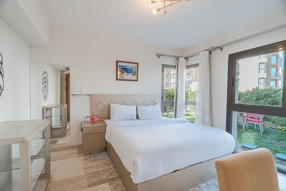 Serviced 1BDR Aprt At Marassi — photo 5