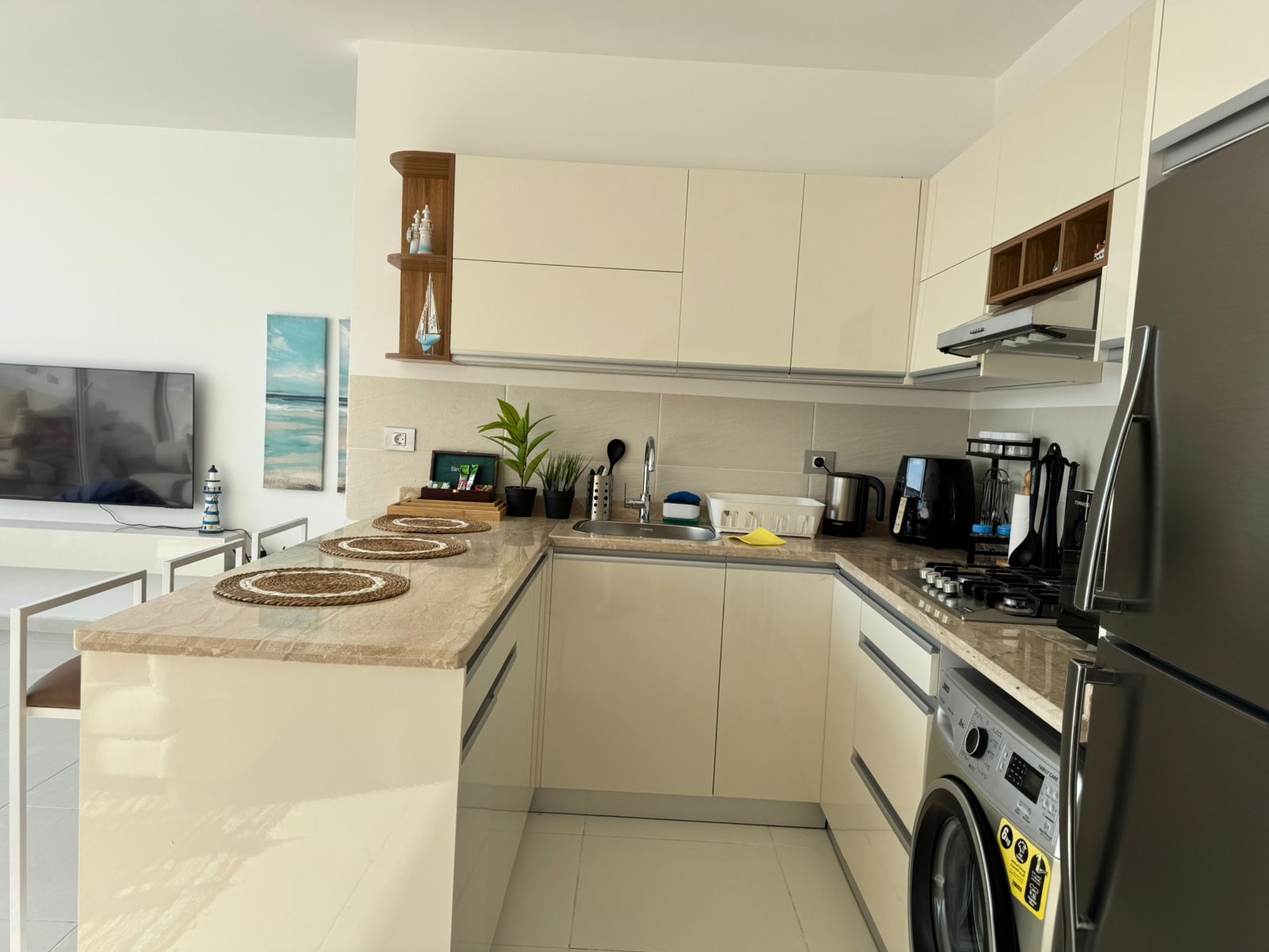 Modern 3BDR Penthouse at Fouka